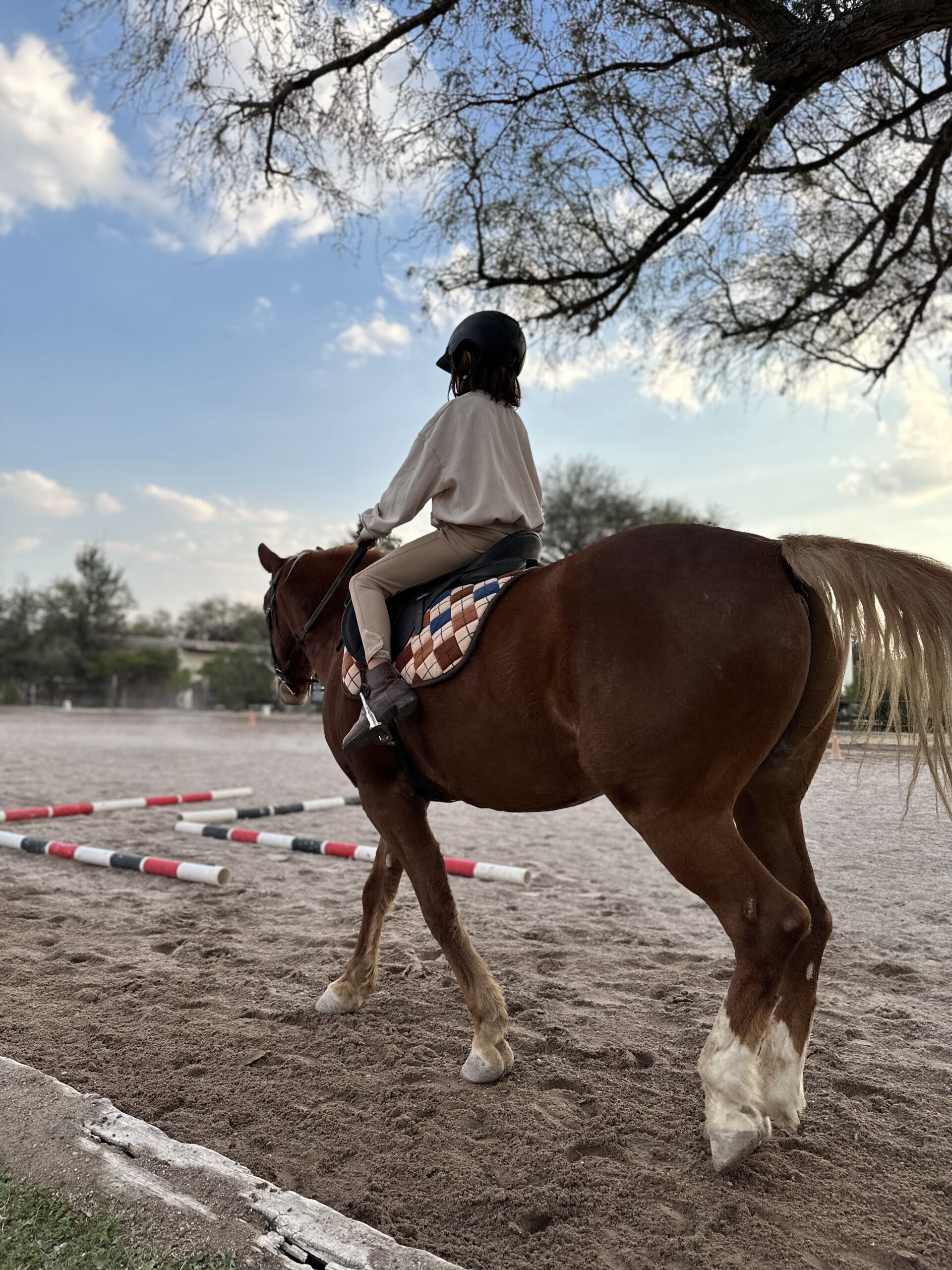 young student riding lessons San Miguel de Allende